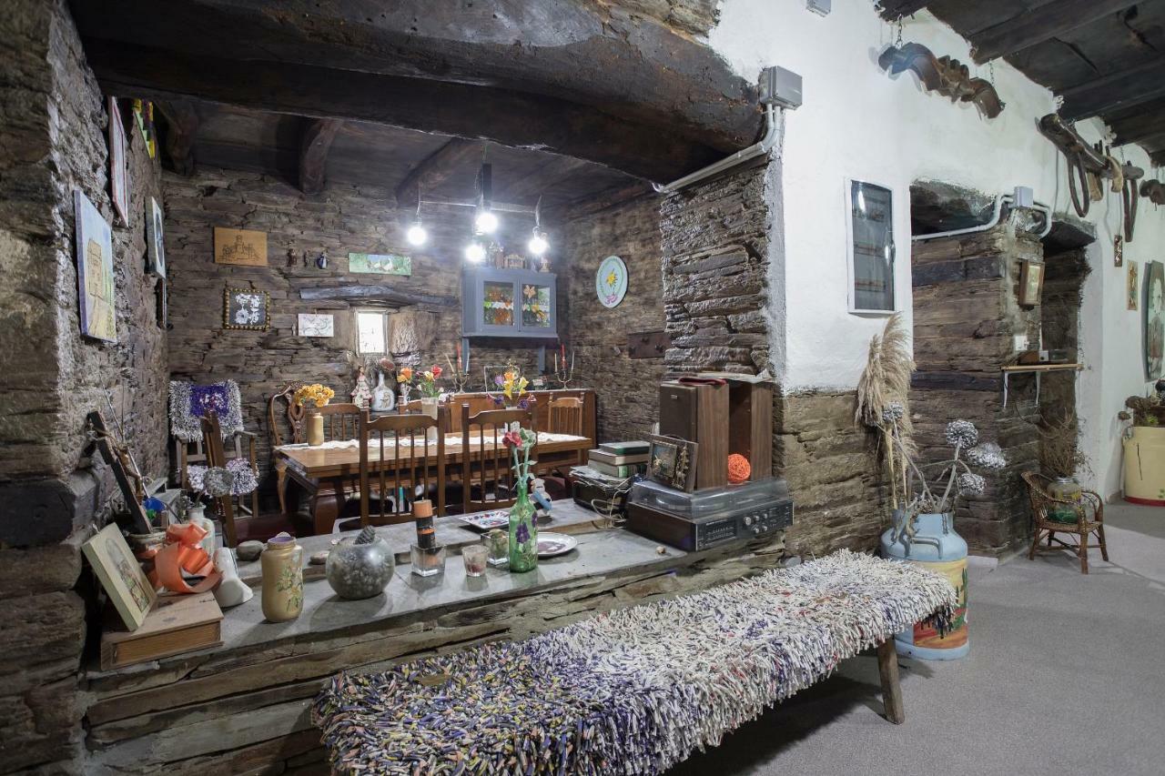 A Fonte Das Bodas Samos Eksteriør bilde